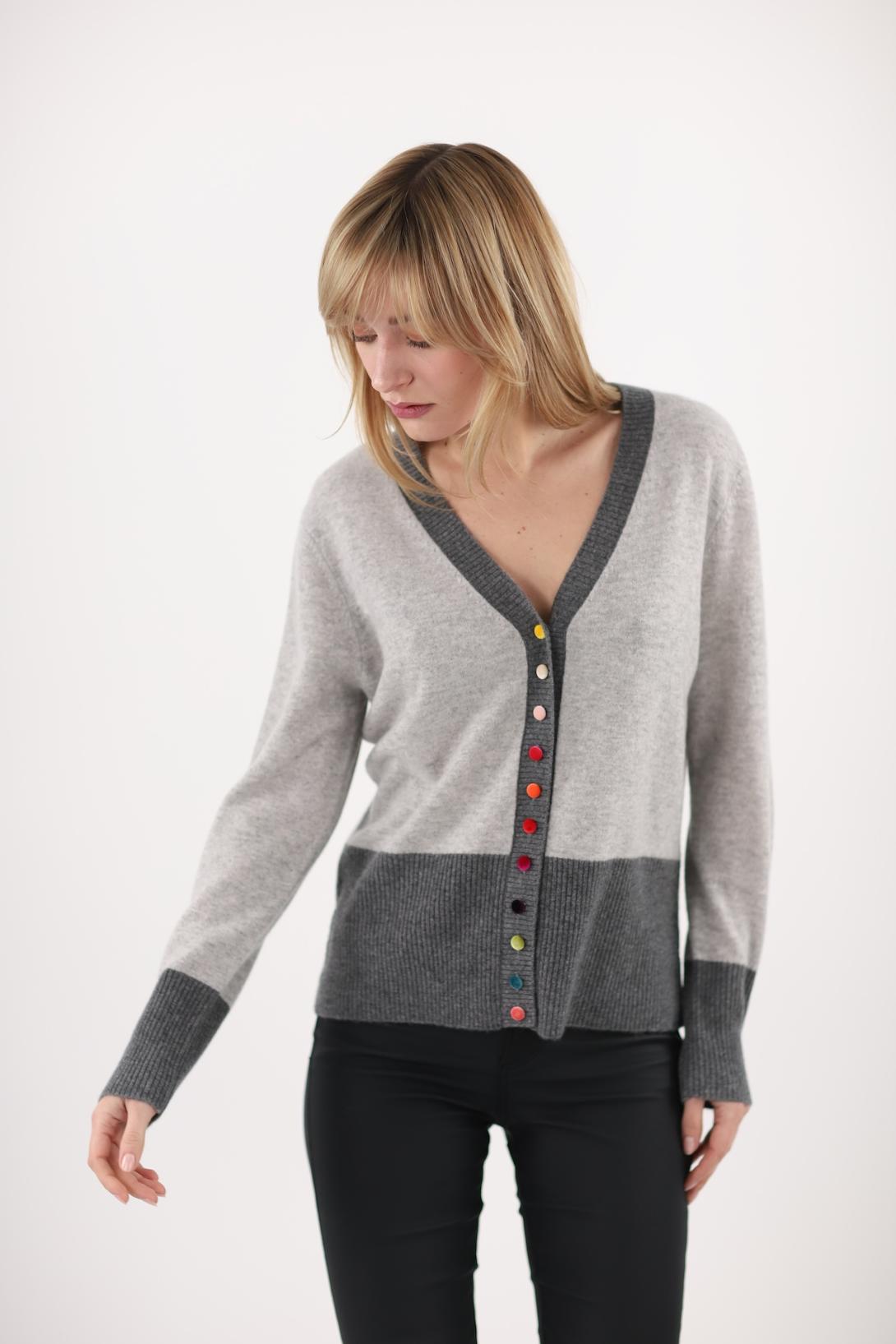 Gilet bicolore avec boutons colorés